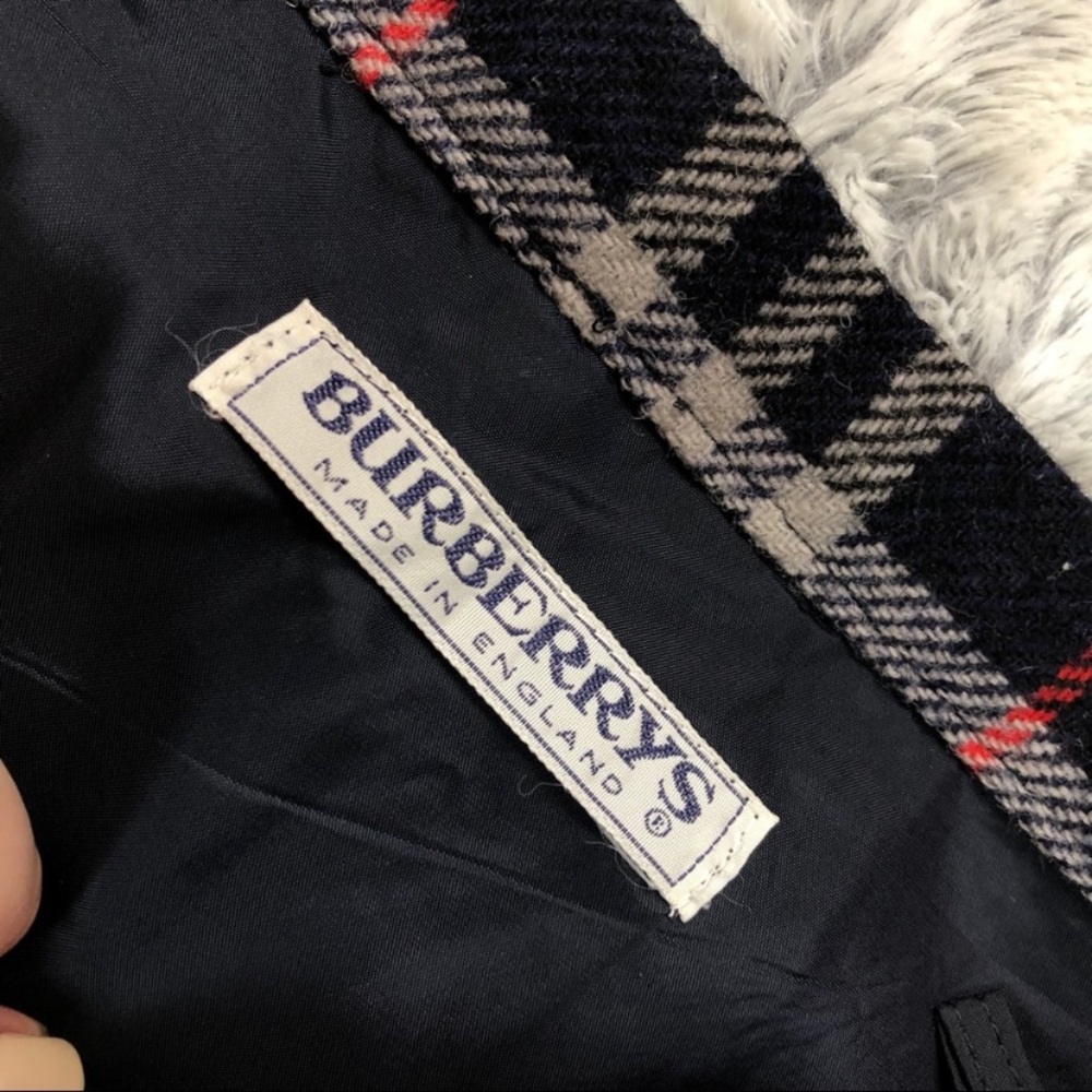 Vintage Burberry Black and Red Plaid Midi Skirt - Picture 4 of 8